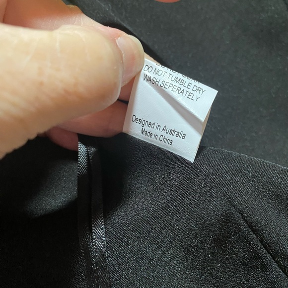 🔥SHOWPO ARISA TOP - VELVET BURNOUT LONG SLEEVE TOP🔥 NWOT - Picture 13 of 16